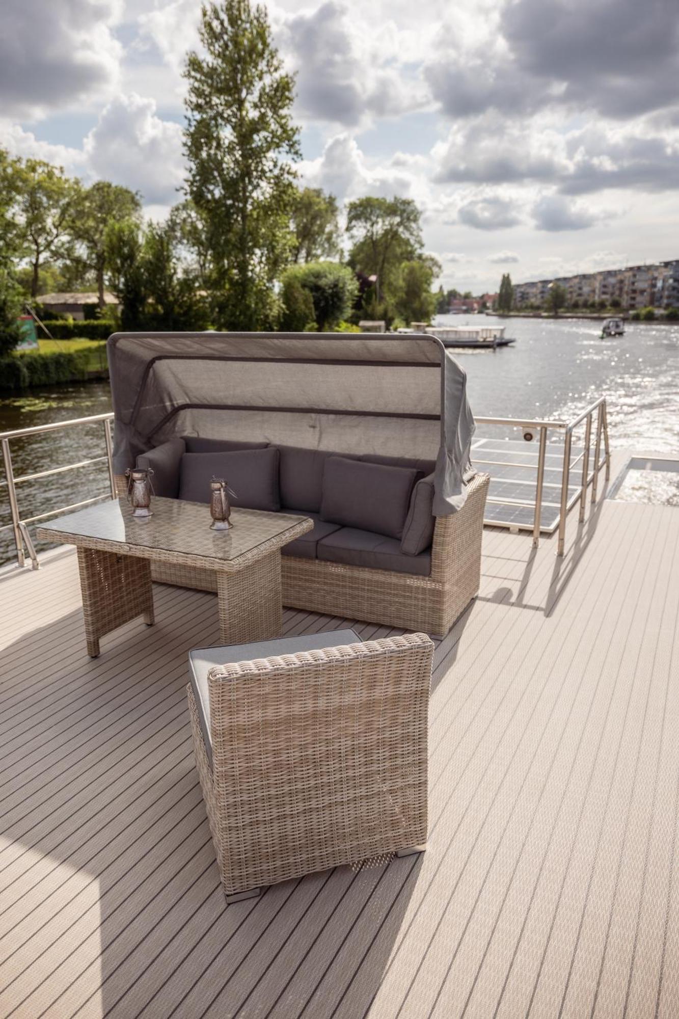 Nena Hausboot Hotel Berlin Exterior photo
